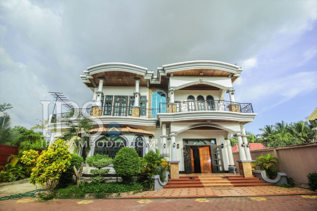 Siem Reap 6 Bedroom Villa for Rent 4538 IPS Cambodia