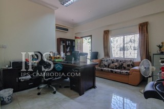 5 Bedroom Villa For Rent - Tonle Bassac , Phnom Penh thumbnail