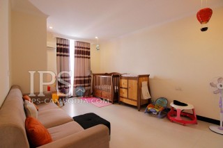 2 Bedrooms Serviced Apartment For Rent - Tonle Bassac, Phnom Penh thumbnail