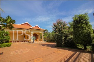 4 Bedroom Villa for Rent in Siem Reap thumbnail