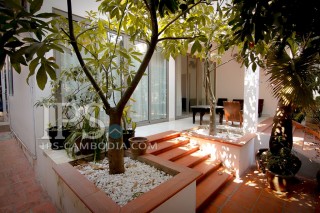 3 Bedroom Villa For Rent - Phsar Doeum Thkov, Phnom Penh thumbnail