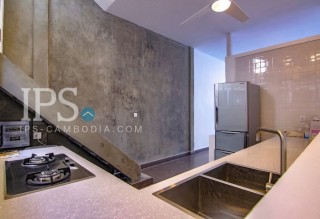 Renovated 4 Bedrooms Apartment For Sale - Ou Ruessei 2, Phnom Penh thumbnail