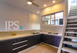 Renovated 4 Bedrooms Apartment For Sale - Ou Ruessei 2, Phnom Penh thumbnail