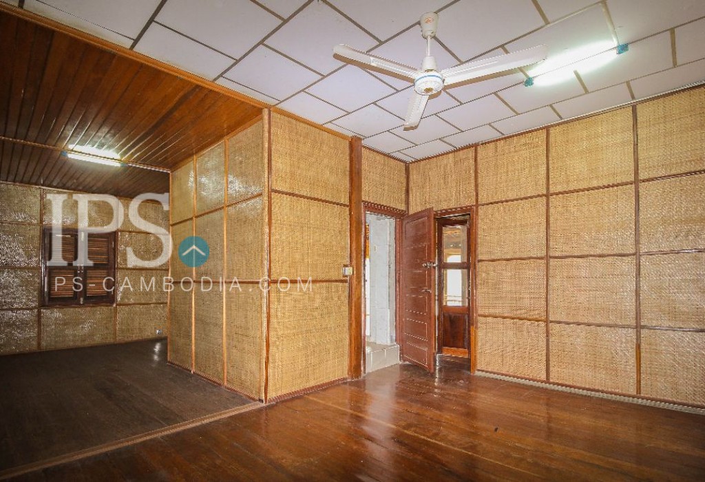 5 Bedroom Villa For Rent in Big Garden, Siem Reap 4945 IPS Cambodia