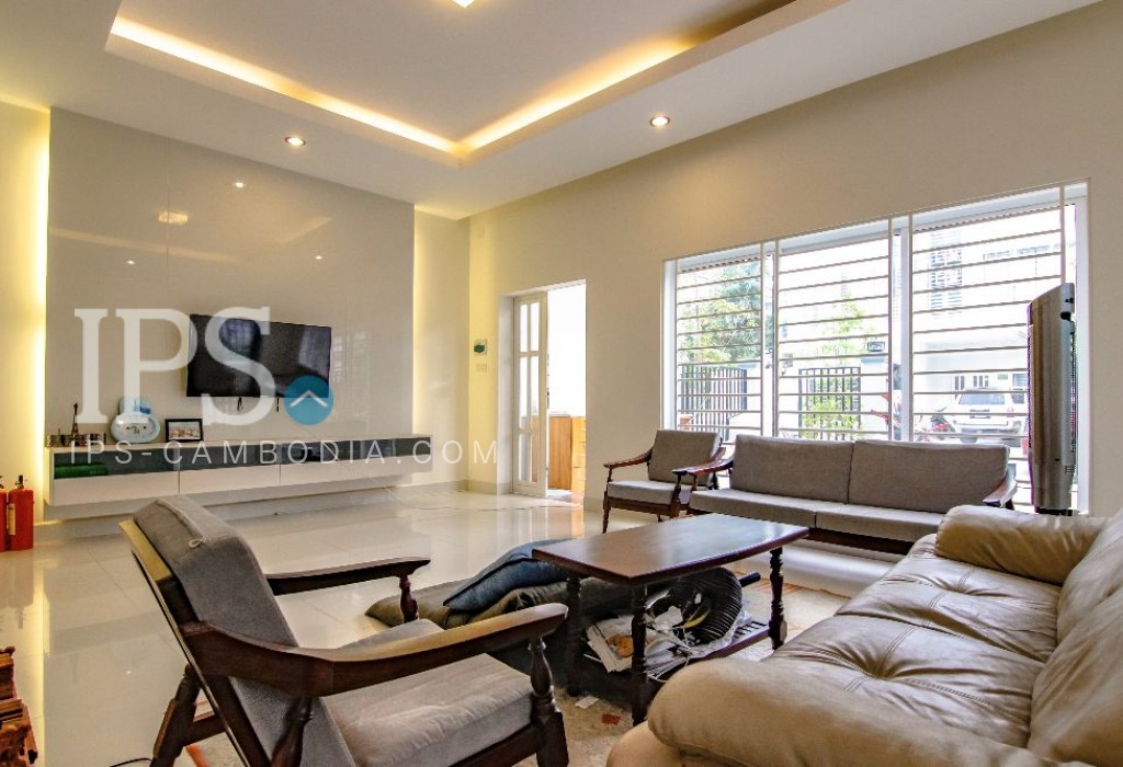4 Bedroom Villa For Rent in 4 Bedrooms, Phnom Penh 4946 IPS Cambodia