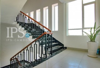 2 Bedroom Serviced Apartment For Rent - Tonle Bassac, Phnom Penh thumbnail