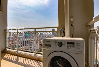 1 Bedroom Condo For Rent - De Castle Royal, BKK1 , Phnom Penh thumbnail