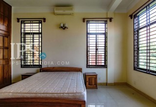 2 Bedroom Flat For Rent - Tonle Bassac, Phnom Penh thumbnail