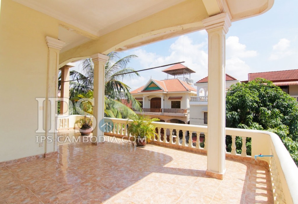 Villa For Sale in Phnom Penh Five Bedrooms 4206 IPS Cambodia