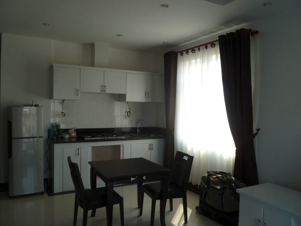 Modern One Bedroom Apartment for rent near Russian Market thumbnail