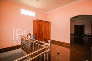 4 Bedroom Villa for Rent in Siem Reap thumbnail