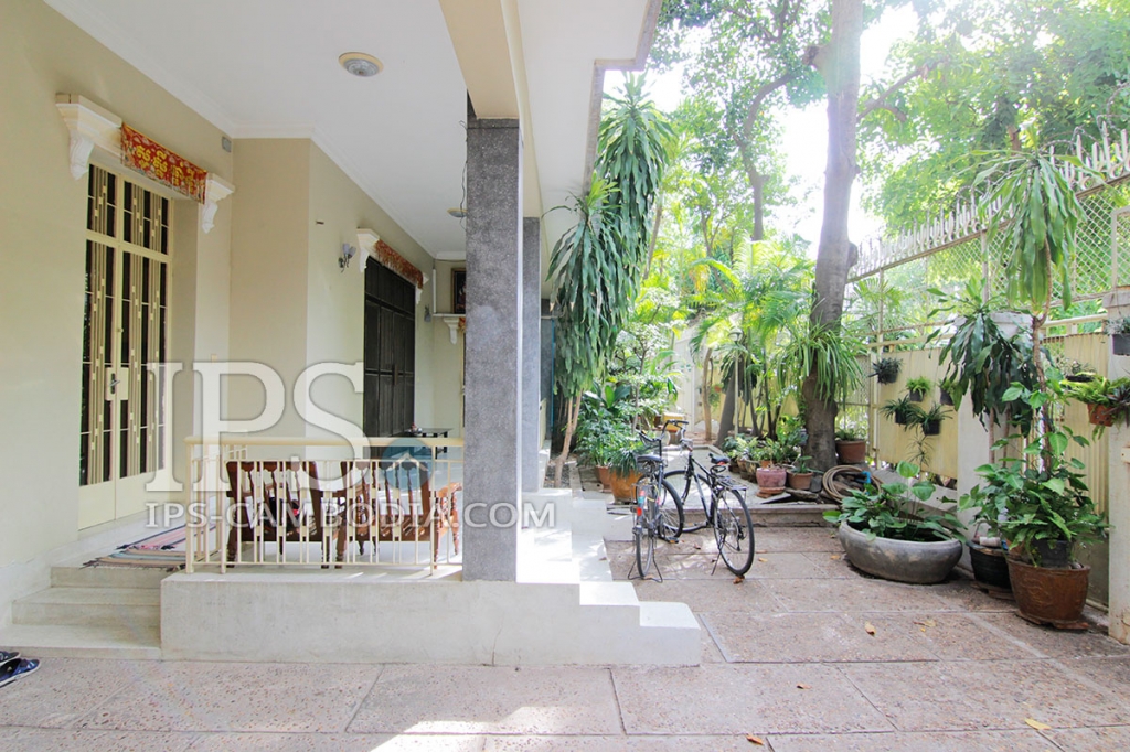 10 Bedroom Commercial Villa For Rent - Beoung Raing, Phnom Penh - Image 2