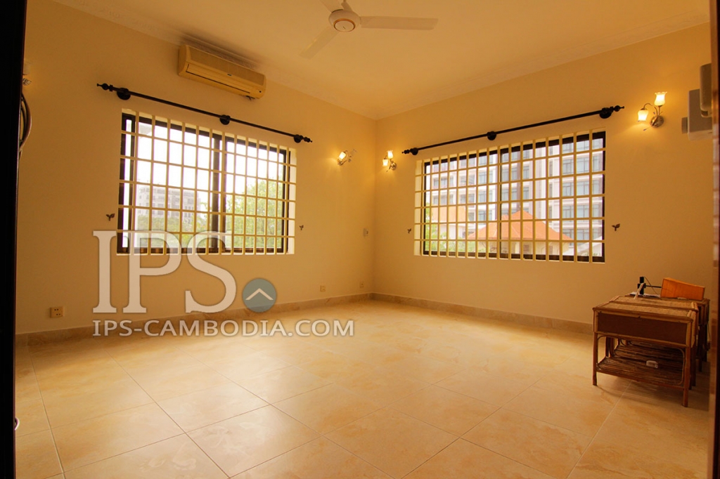 10 Bedroom Commercial Villa For Rent - Beoung Raing, Phnom Penh - Image 11