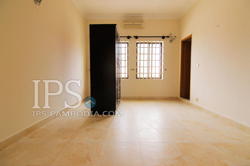 10 Bedroom Commercial Villa For Rent - Beoung Raing, Phnom Penh - Image 8