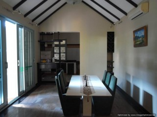 2 Bedroom Villa For Rent - Srah Chak, Phnom Penh thumbnail