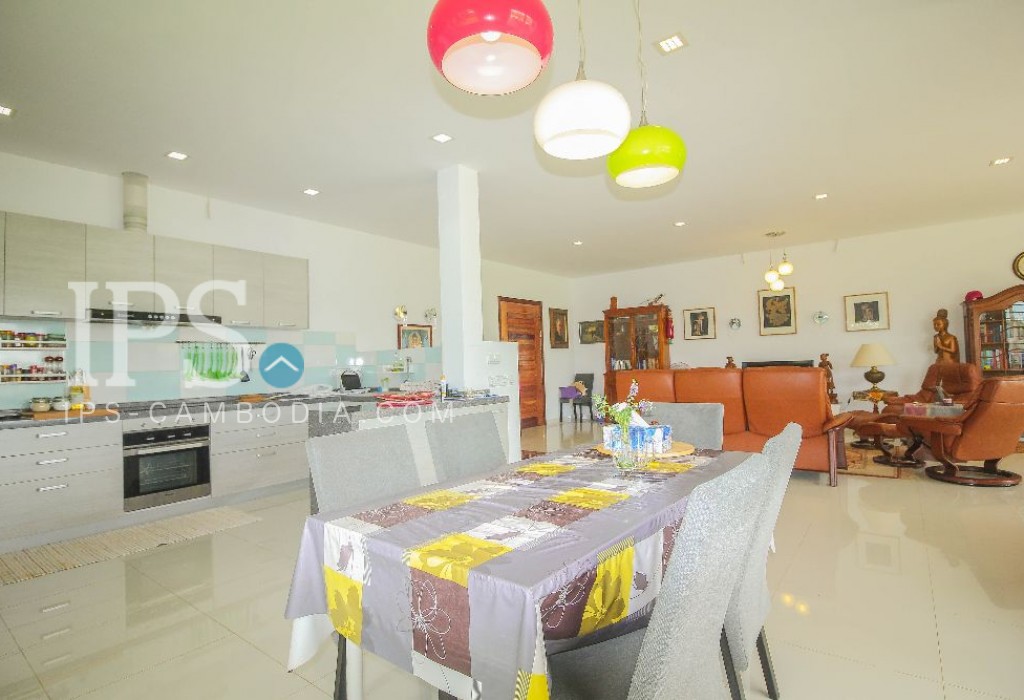 3 Bedroom European Villa for Rent - Siem Reap - Image 7