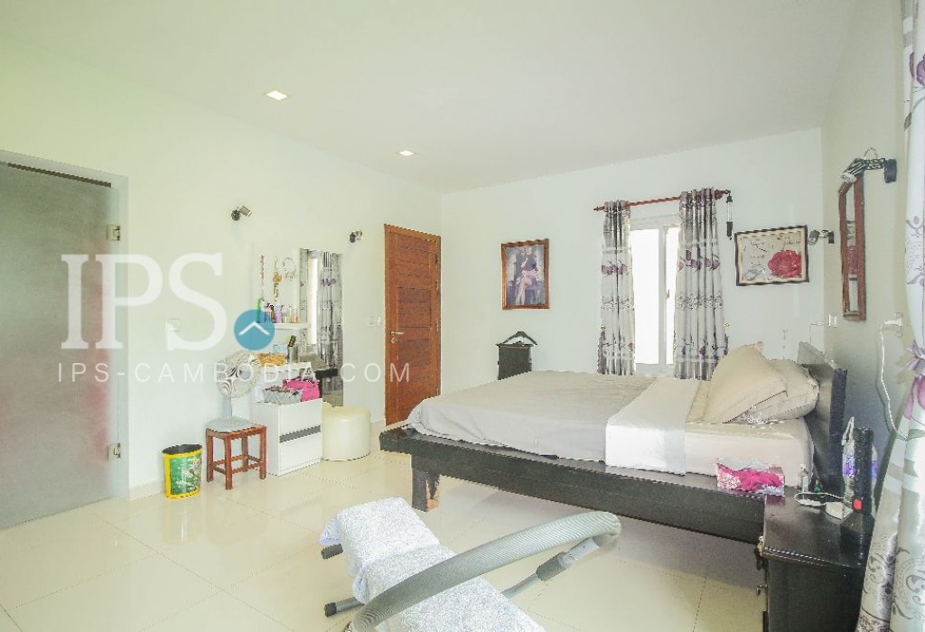 3 Bedroom European Villa for Rent - Siem Reap - Image 12