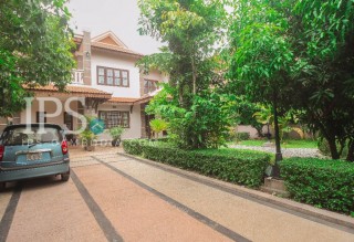 5 Bedroom Villa for Rent in Siem Reap  thumbnail