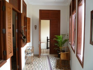 Renovated 3 Bedroom Apartment For Rent - Wat Phnom, Phnom Penh thumbnail