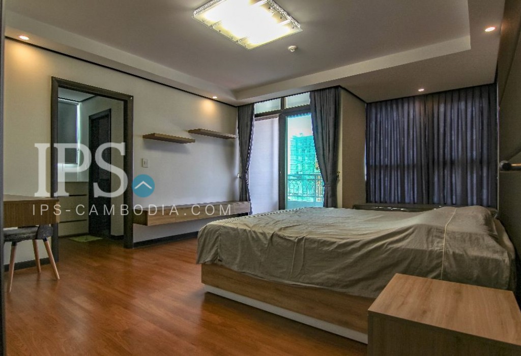 3 Bedroom For Sale in De Castle Royal- Phnom Penh