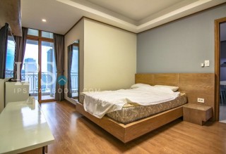 1 Bedroom Condo For Rent - De Castle Royal, BKK1, Phnom Penh thumbnail