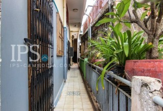 Renovated Loft 1 Bedroom Apartment For Rent - Chakto Mukh, Phnom Penh thumbnail