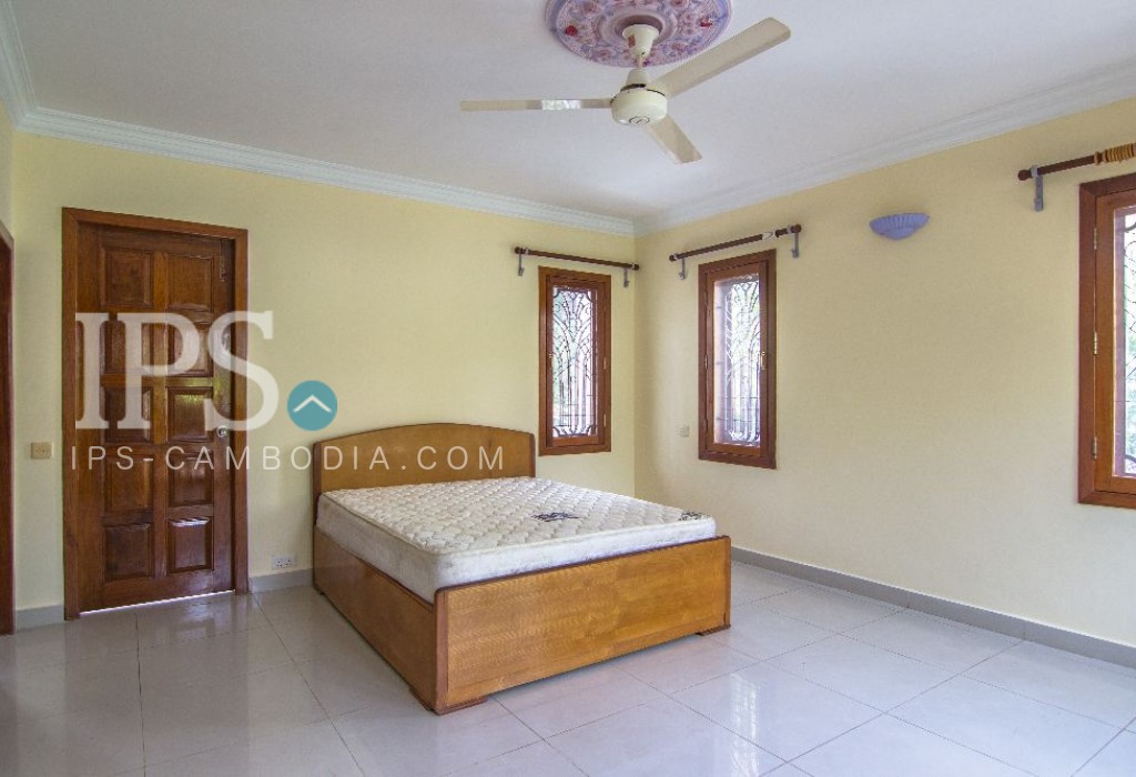 6 Bedroom Colonial  Villa For Rent  - Tonle Bassac , Phnom Penh - Image 14
