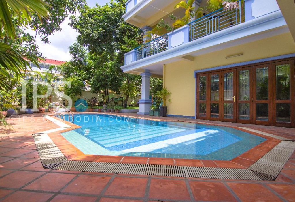 6 Bedroom Colonial  Villa For Rent  - Tonle Bassac , Phnom Penh - Image 11