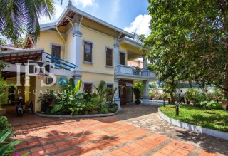 6 Bedrooms Colonial  Villa For Sale - Tonle Bassac- Phnom Penh thumbnail