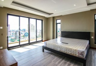 3 Bedroom Duplex  Apartment For Rent - Phsar Daeum Thkov- Phnom Penh thumbnail