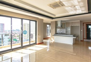 Duplex 3 Bedroom Apartment for Rent - Phsar Daeum Thkov- Phnom Penh thumbnail