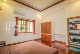 3 Bedroom Wooden House for Rent - Sala Komrerk Area thumbnail