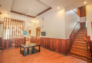 3 Bedroom Wooden House for Rent - Sala Komrerk Area thumbnail