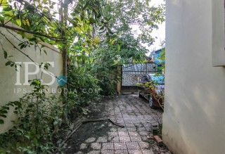 5 Bedroom House For Sale - Takhmao, Phnom Penh thumbnail
