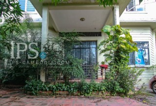 5 Bedroom House For Sale - Takhmao, Phnom Penh thumbnail