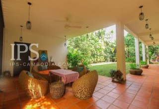 5 Bedroom Villa with Huge Yard for Sale - Siem Reap thumbnail