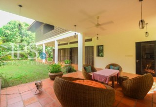 5 Bedroom Villa with Huge Yard for Sale - Siem Reap thumbnail