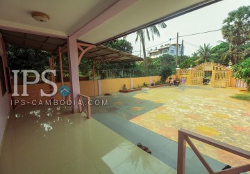 3 Bedrooms  Villa for Rent - Siem Reap thumbnail