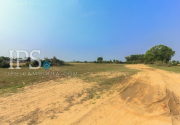 9425 sqm Land for Sale - Svay Prey, Siem Reap  thumbnail