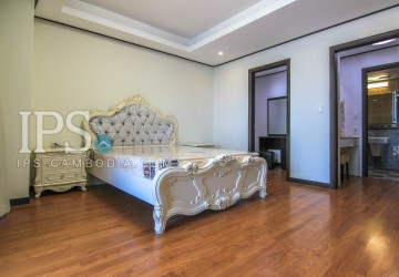 4 Bedroom Condo For Rent-BKK1, Phnom Penh thumbnail