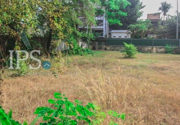 3000 sqm. Land for Sale - River Road , Siem Reap thumbnail