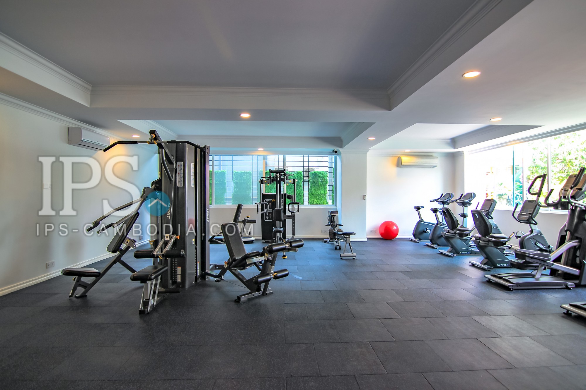 1 Bedroom Serviced Apartment For Rent - BKK1- Phnom Penh - Image 11