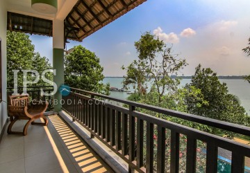 5 Bedroom Villa For Rent in Chroy Changvar, Phnom Penh thumbnail