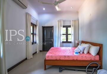 5 Bedroom Villa For Rent in Chroy Changvar, Phnom Penh thumbnail