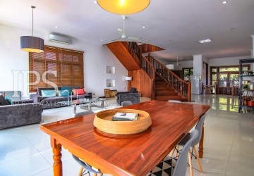 5 Bedroom Villa For Rent in Chroy Changvar, Phnom Penh thumbnail