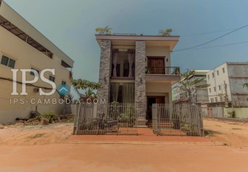 Villa 3 Bedrooms For Sale -  Chreav, Siem Reap thumbnail