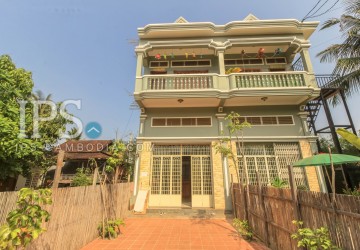 Flat 5 Bedroom  For Rent - Night Market Area, Siem Reap thumbnail