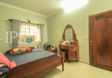 Flat 5 Bedroom  For Rent - Night Market Area, Siem Reap thumbnail