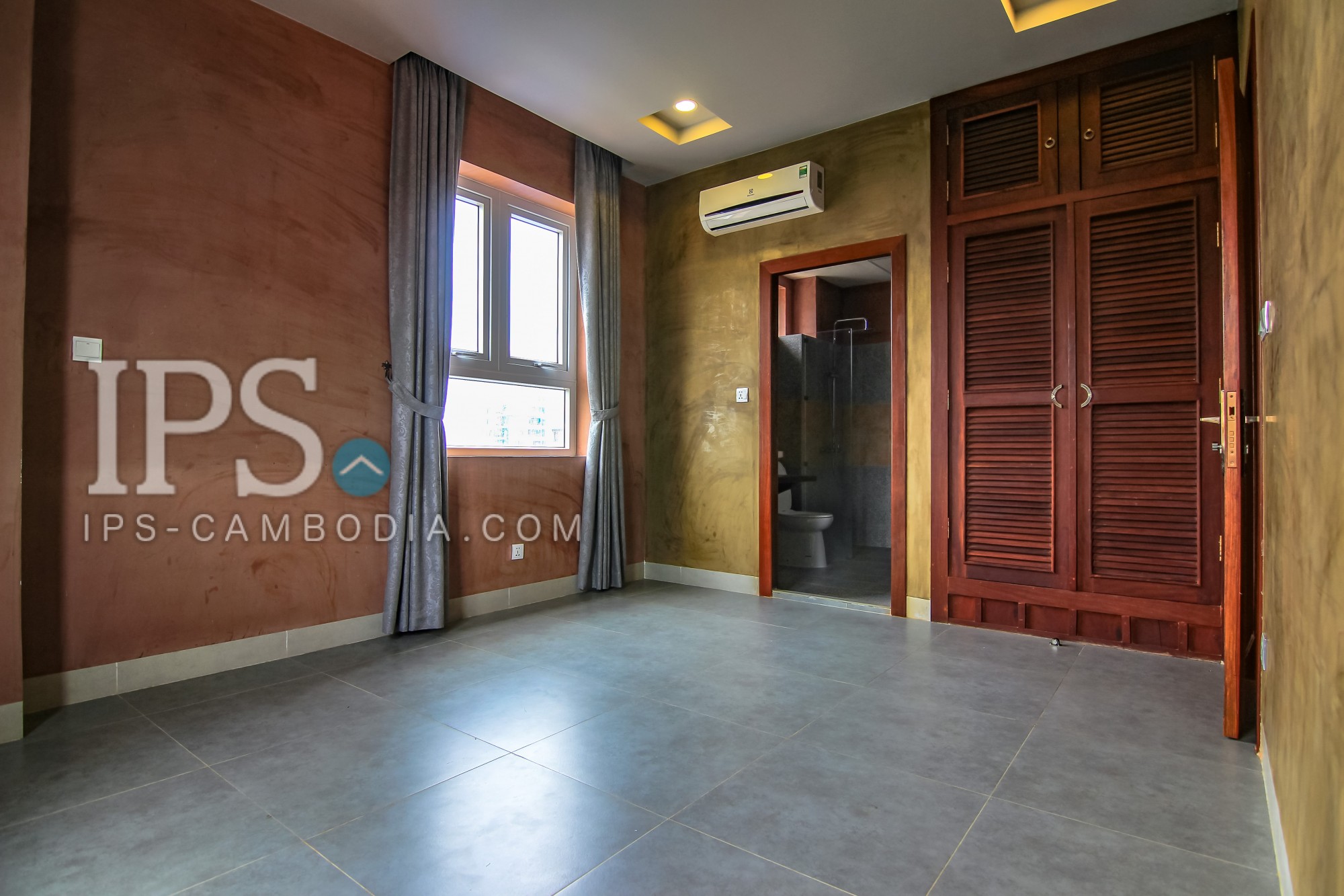 2 Bedroom Serviced Apartment For Rent in Tonle Bassac, Phnom Penh - Image 12