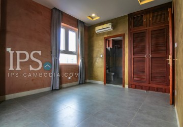 2 Bedroom Serviced Apartment For Rent in Tonle Bassac, Phnom Penh thumbnail